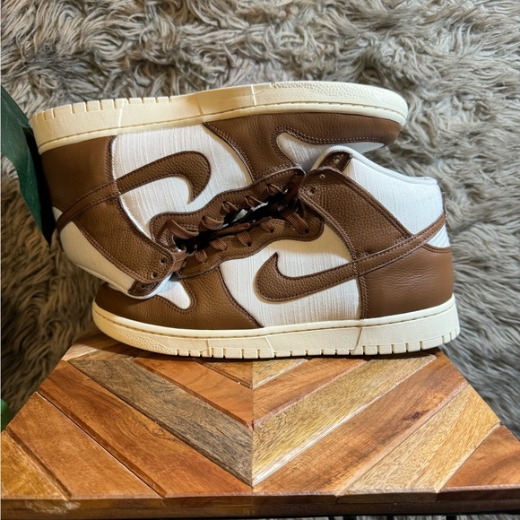 Nike Dunk High Retro PRM Vintage Pecan Sail. Men’s (12) Women’s (13.5) - Picture 8 of 13